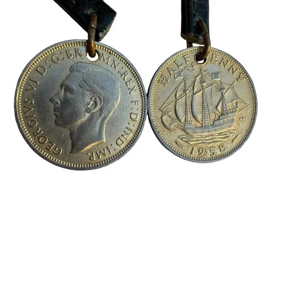 Vintage British Half Penny Coin Leather Wrap Choker Lariat Necklace 1942 1958 - Picture 6 of 7